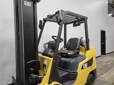 Propane Forklifts 2017  CAT Lift Trucks 2C6000 (9)