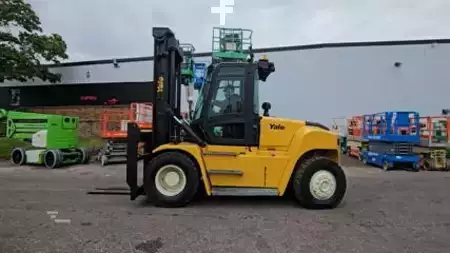 Diesel Forklifts 2019  Yale GDP280DC (19)
