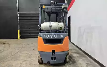 Montacargas GLP 2020  Toyota 8FGU15 (3)