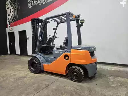 Diesel Forklifts 2020  Toyota 8FDU25 (2)