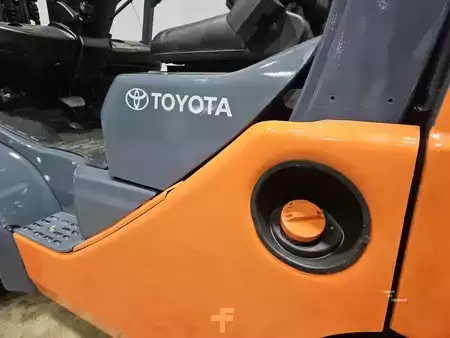 Propane Forklifts 2020  Toyota 8FDU25 (18)