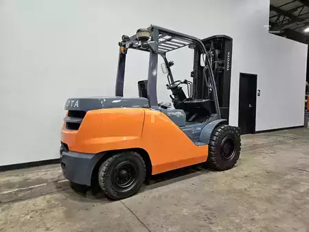 Diesel Forklifts 2018  Toyota 8FD50U (4)