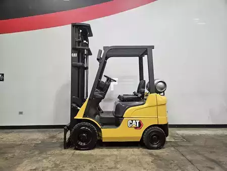 Propane Forklifts 2014  CAT Lift Trucks 2P3000 (1)