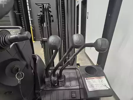 Propane Forklifts 2014  CAT Lift Trucks 2P3000 (13)