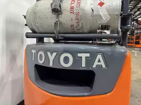 Montacargas GLP 2017  Toyota 8FGCU15 (15)