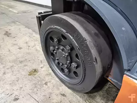 Propane Forklifts 2014  Toyota 8FGCU25 (19)