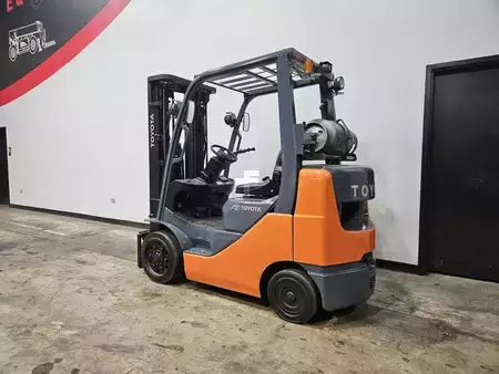Propane Forklifts 2014  Toyota 8FGCU25 (2)