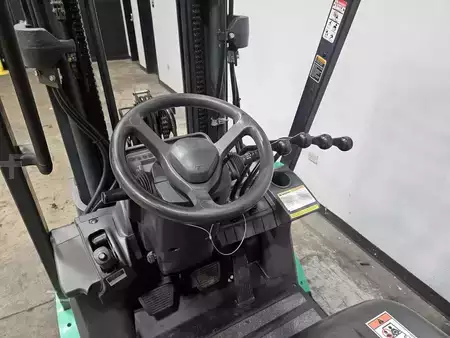 Propane Forklifts 2019  Mitsubishi FGC25N (12)