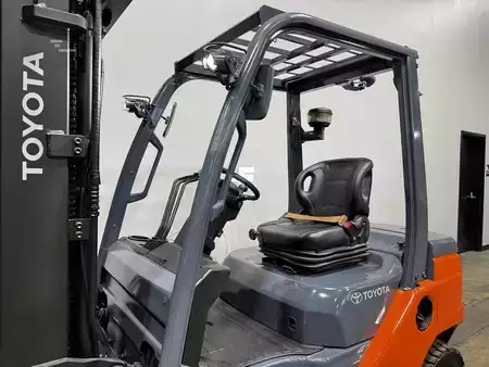 Diesel Forklifts 2021  Toyota 8FDU25 (7)