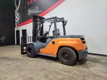 Diesel Forklifts 2018  Toyota 8FD70U (2)