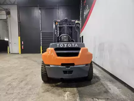 Diesel Forklifts 2018  Toyota 8FD70U (3)