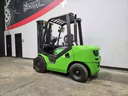 Diesel Forklifts 2022  Viper FD30 (2)
