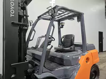 Diesel Forklifts 2018  Toyota 8FD40U (9)