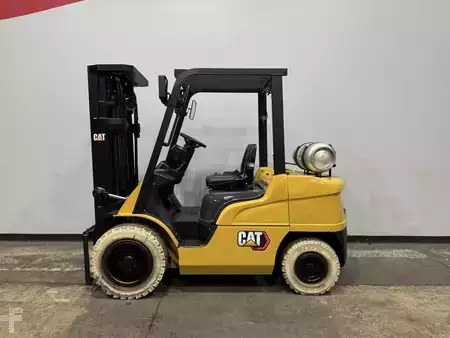 Propane Forklifts 2020  CAT Lift Trucks GP30N (1)