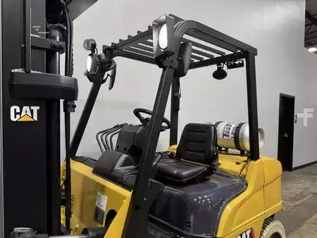 Propane Forklifts 2020  CAT Lift Trucks GP30N (7)