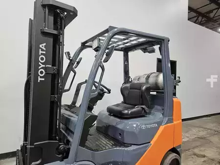 Propane Forklifts 2017  Toyota 8FGCU25 (8)