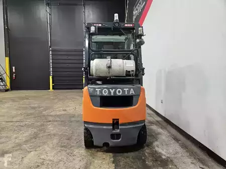 Montacargas GLP 2015  Toyota 8FGU15 (3)