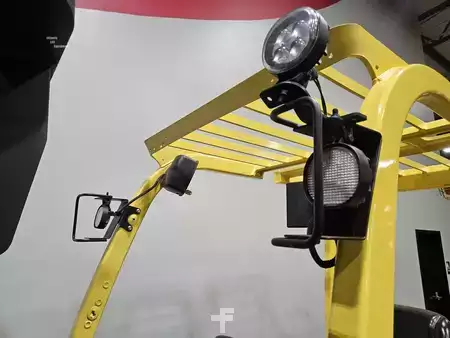 Montacargas Eléctrico (4 ruedas) 2021  Hyster E100XN (10)