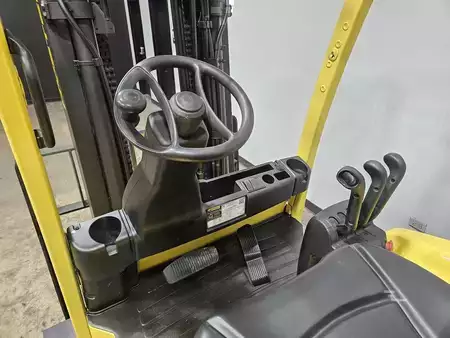 Montacargas Eléctrico (4 ruedas) 2021  Hyster E100XN (12)