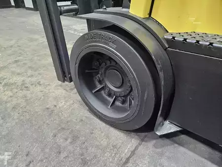Montacargas Eléctrico (4 ruedas) 2021  Hyster E100XN (19)
