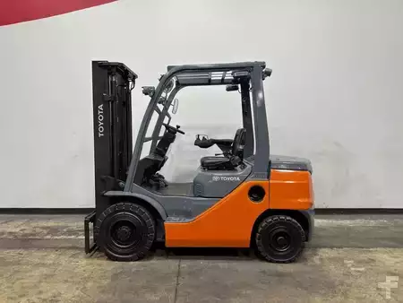 Diesel Forklifts 2020  Toyota 8FDU25 (1)