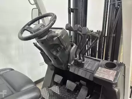 Montacargas GLP 2020  Unicarriers AF30 (12)
