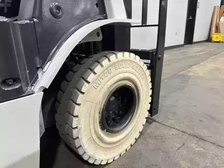 Montacargas GLP 2020  Unicarriers AF30 (14)
