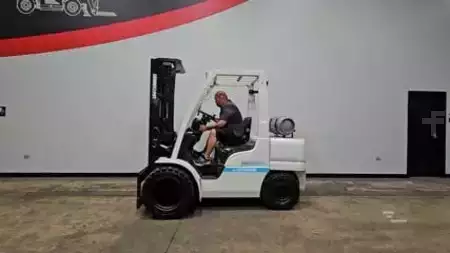 Propane Forklifts 2019  Unicarriers PF70 (18)