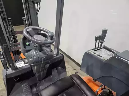 Turret Truck 2015  Aisle Master 44S (11)