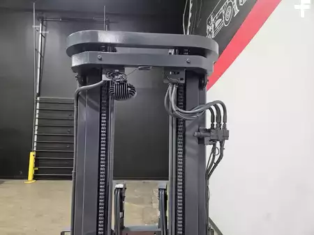 Turret Truck 2015  Aisle Master 44S (14)