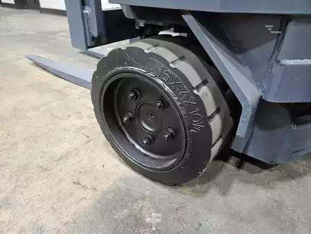 Turret Truck 2015  Aisle Master 44S (19)