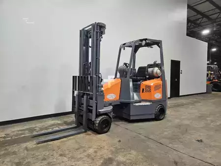 Turret Truck 2015  Aisle Master 44S (8)