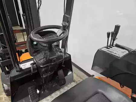 Turret Truck 2015  Aisle Master 44S (11)