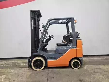 Propane Forklifts 2020  Toyota 8FGCU25 (1)