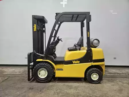 Propane Forklifts 2020  Yale GLP050MX (1)