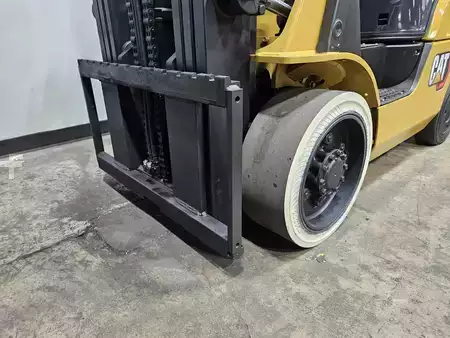 Propane Forklifts 2022  CAT Lift Trucks 2C6000 (19)
