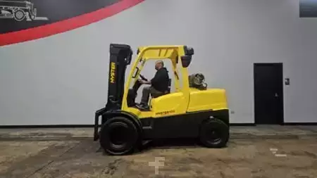 Propane Forklifts 2019  Hyster H100FT (24)