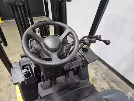 Propane Forklifts 2013  Mitsubishi FG18N (12)