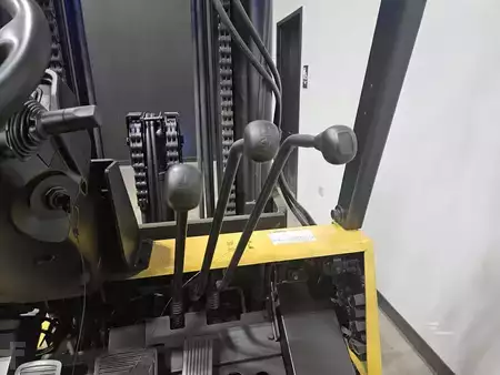 Propane Forklifts 2016  Mitsubishi FGC55K (13)