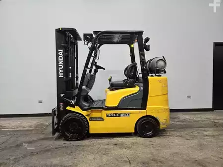 Montacargas GLP 2019  Hyundai 30LC-7A (1)