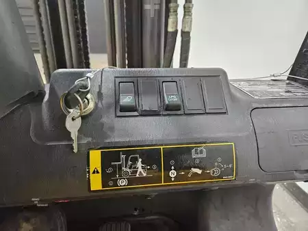 Montacargas GLP 2019  Hyundai 30LC-7A (15)