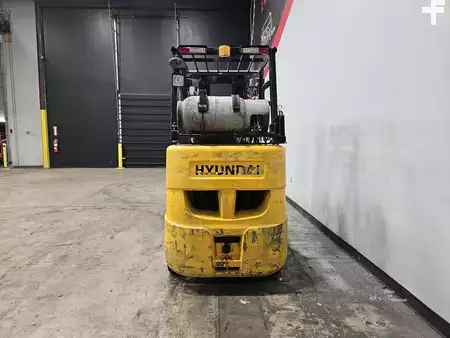 Montacargas GLP 2019  Hyundai 30LC-7A (3)