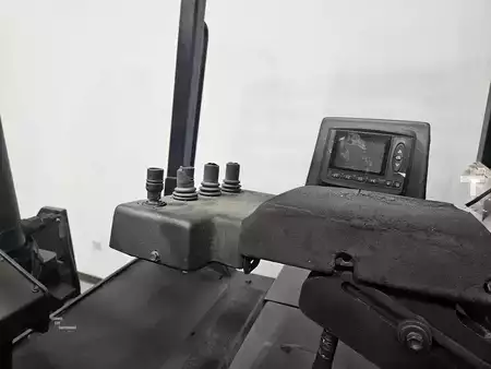 Diesel Forklifts 2012  HOIST F400 (13)