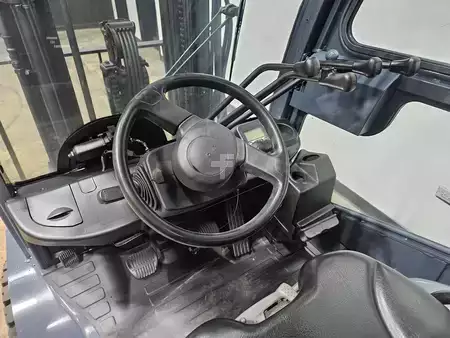 Propane Forklifts 2012  Toyota 8FGU25 (12)