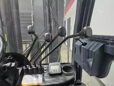 Propane Forklifts 2012  Toyota 8FGU25 (13)