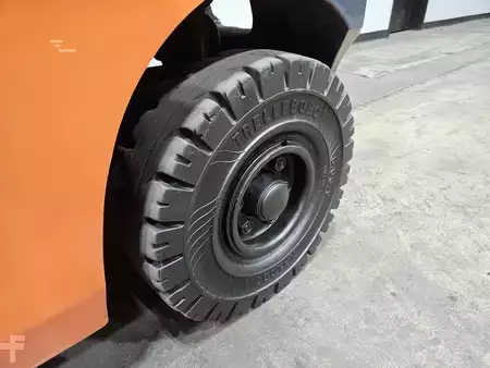 Propane Forklifts 2012  Toyota 8FGU25 (20)