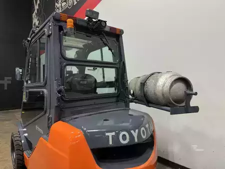 Propane Forklifts 2018  Toyota 8FGU25 (17)