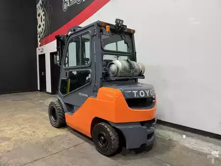 Propane Forklifts 2018  Toyota 8FGU25 (2)