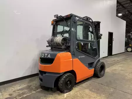 Propane Forklifts 2018  Toyota 8FGU25 (3)