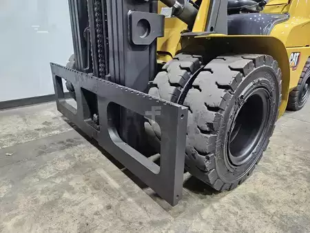 Propane Forklifts 2017  CAT Lift Trucks GP50CN (16)